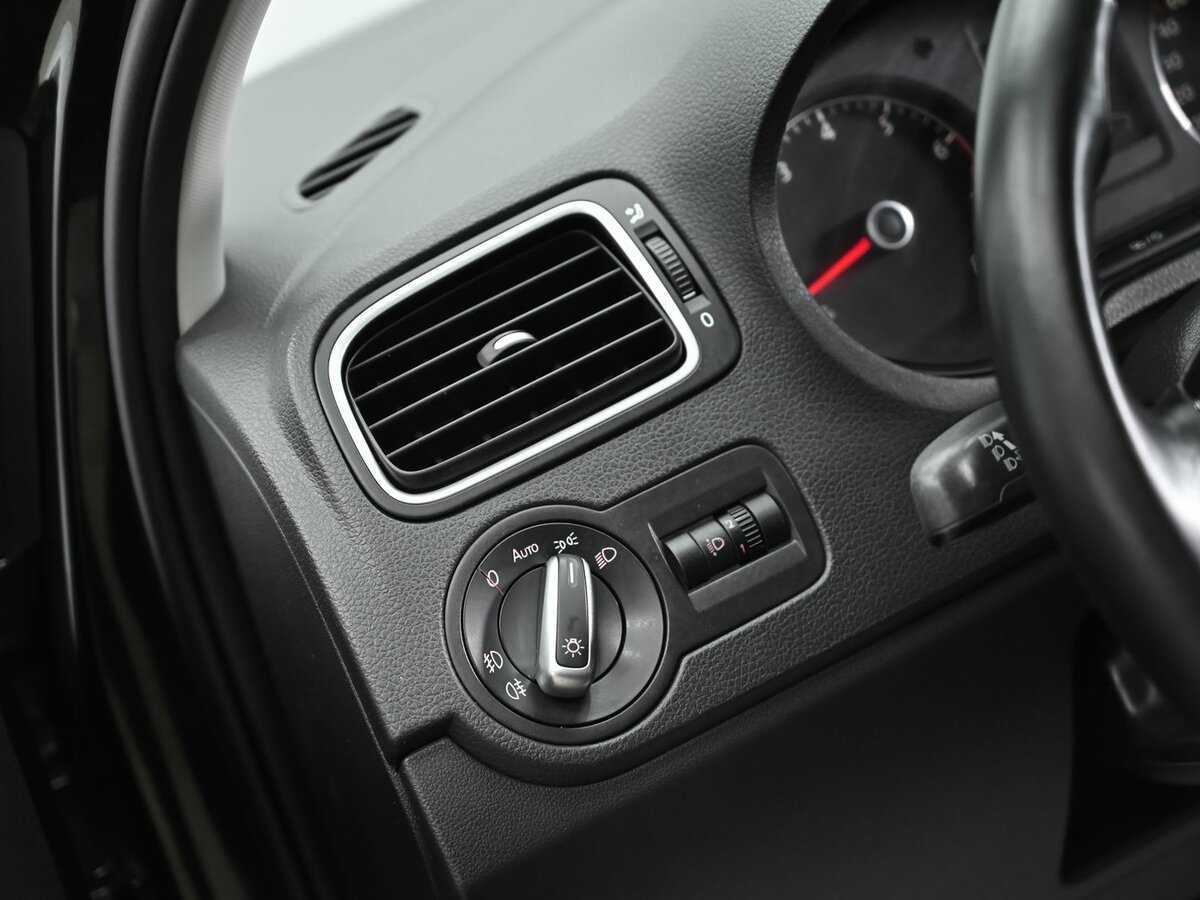 Volkswagen Polo, 2017 Фото №8