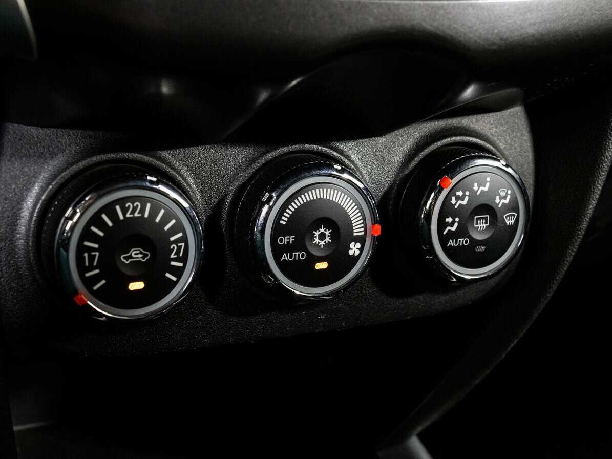 Mitsubishi ASX, 2012 Фото №14