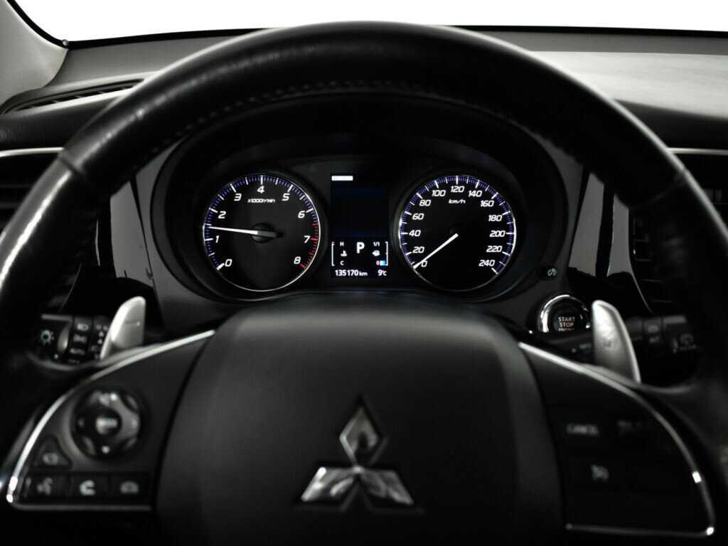 Mitsubishi Outlander, 2018 Фото №11