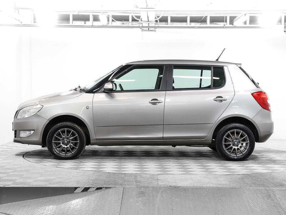 Skoda Fabia, 2012 Фото №8