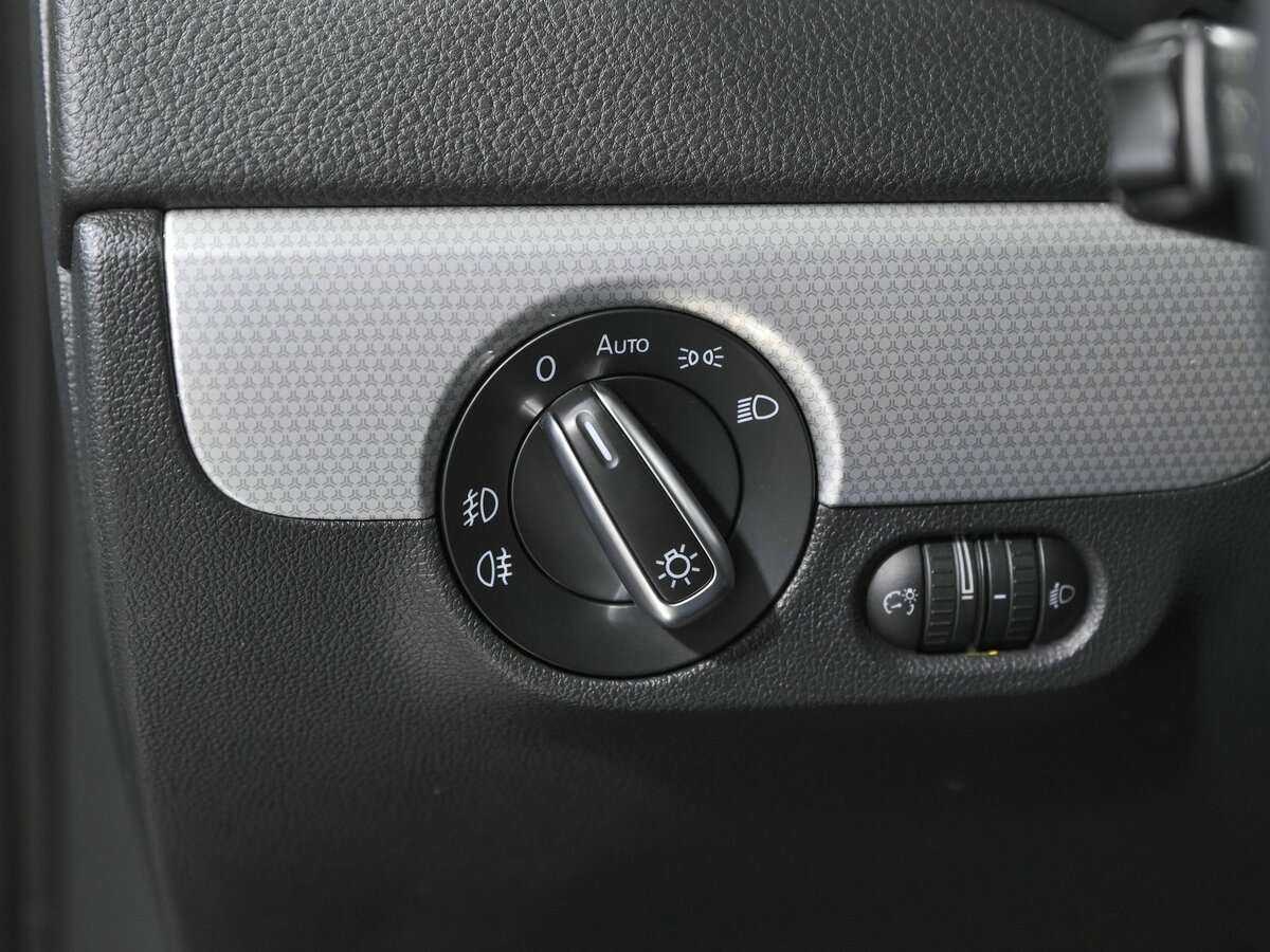 Volkswagen Jetta, 2013 Фото №13