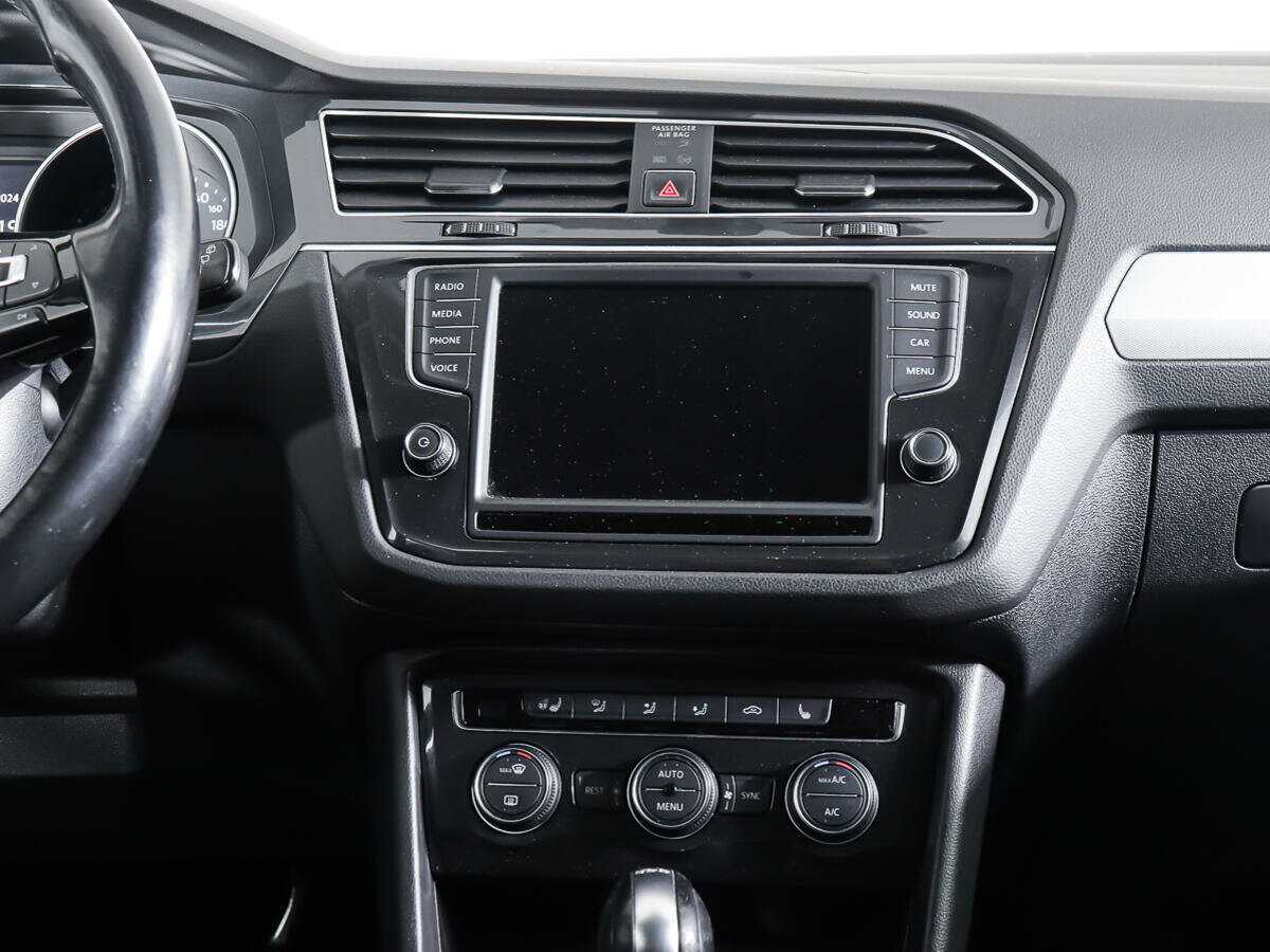 Volkswagen Tiguan, 2017 Фото №12