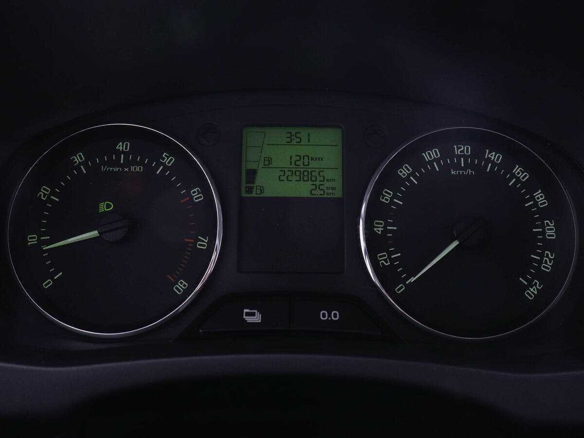 Skoda Fabia, 2013 Фото №7