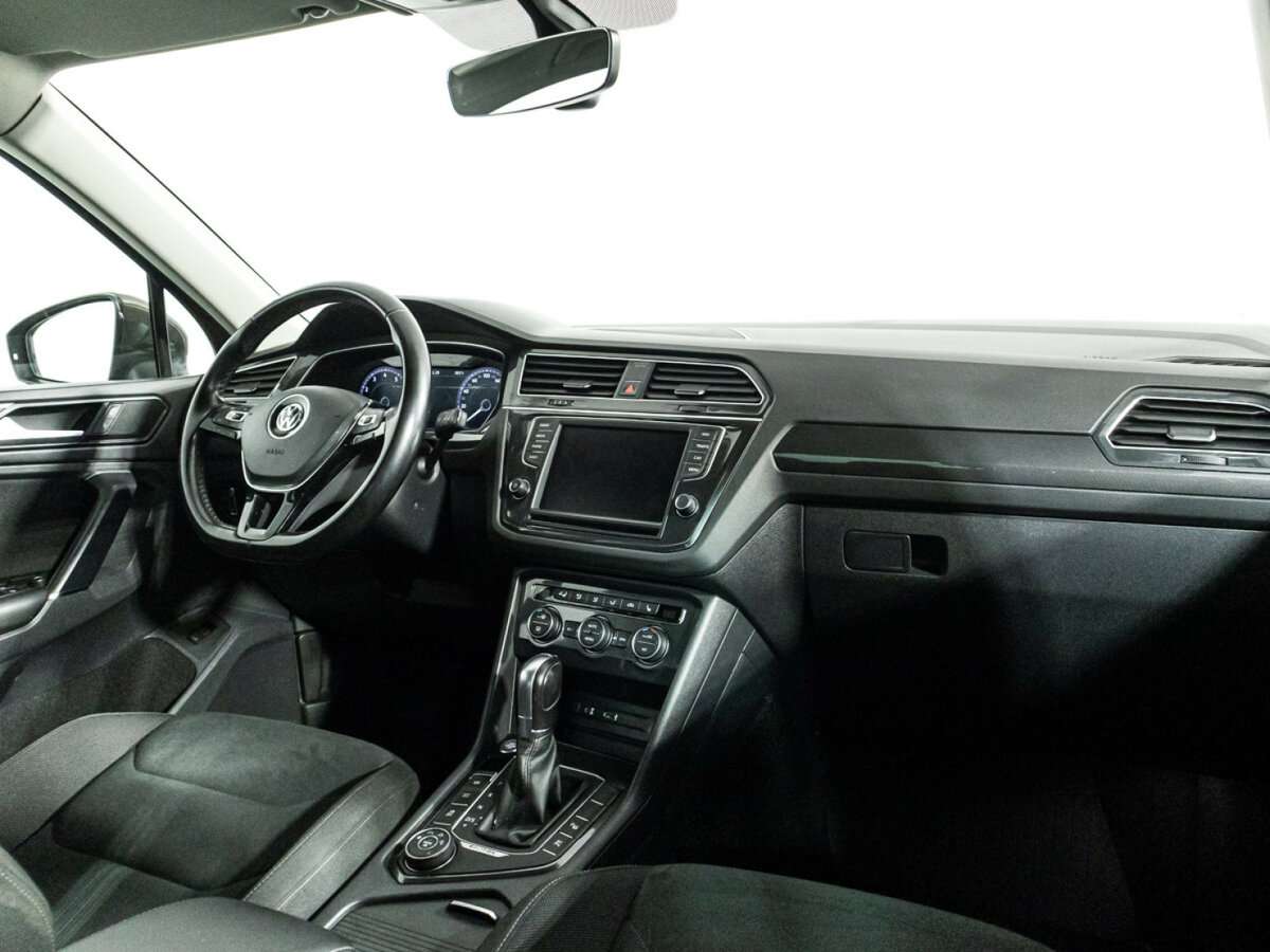Volkswagen Tiguan, 2017 Фото №9