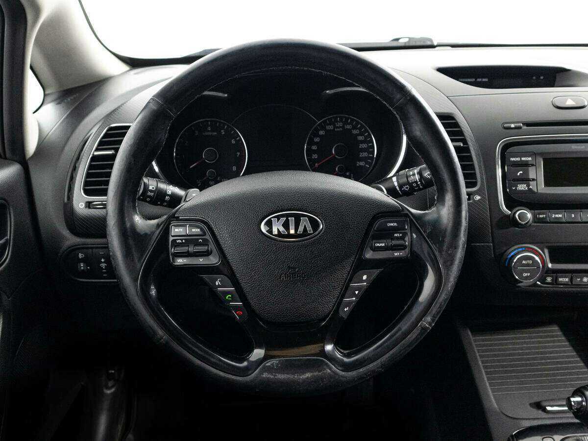 Kia Cerato, 2019 Фото №17