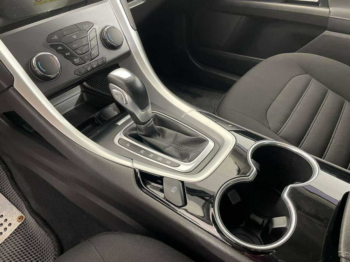 Ford Mondeo, 2015 Фото №13