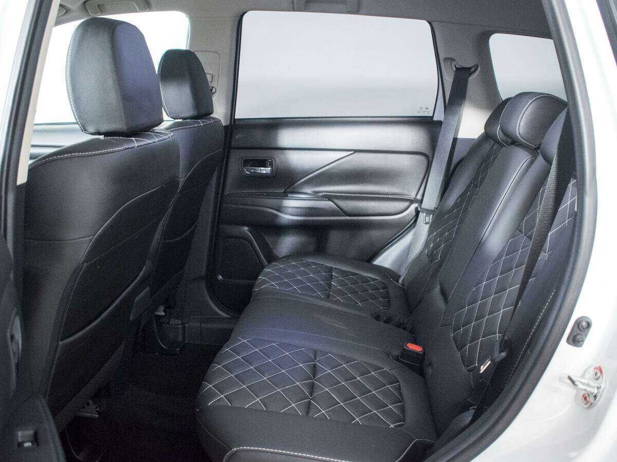 Mitsubishi Outlander, 2022 Фото №10