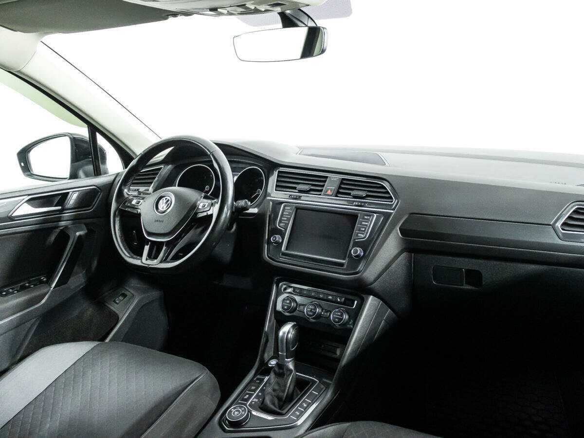 Volkswagen Tiguan, 2017 Фото №9