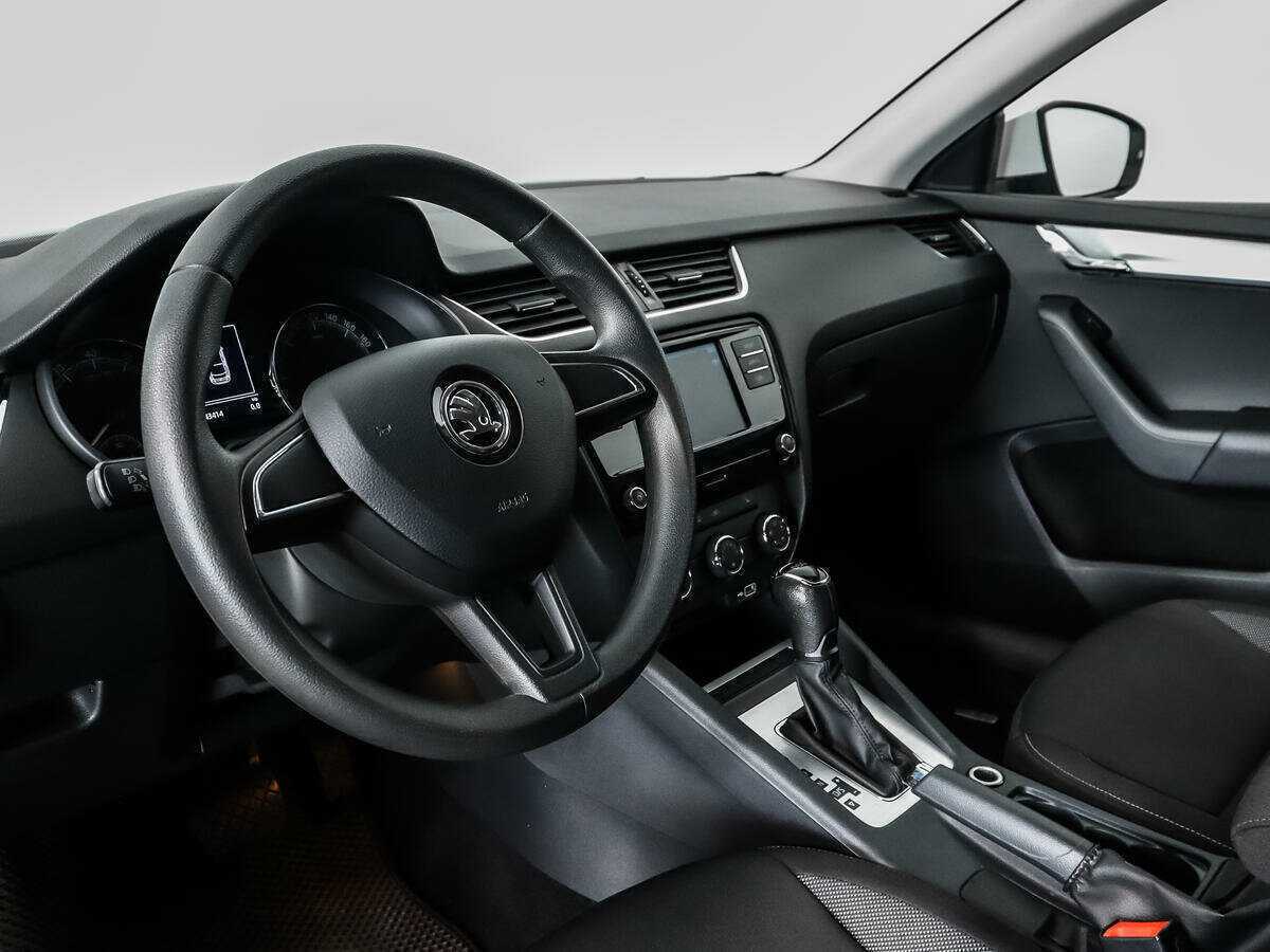 Skoda Octavia, 2018 Фото №9