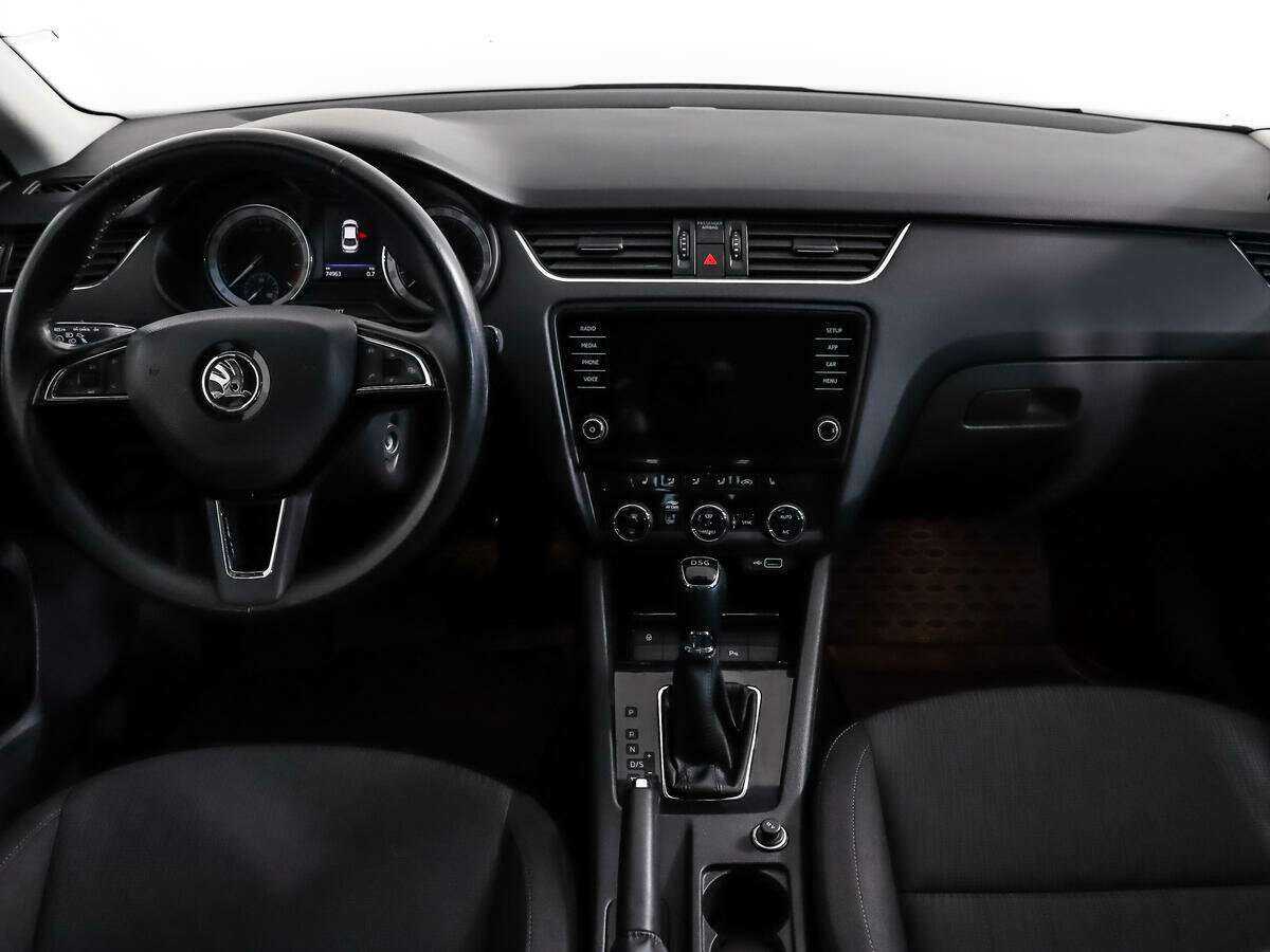 Skoda Octavia, 2018 Фото №12