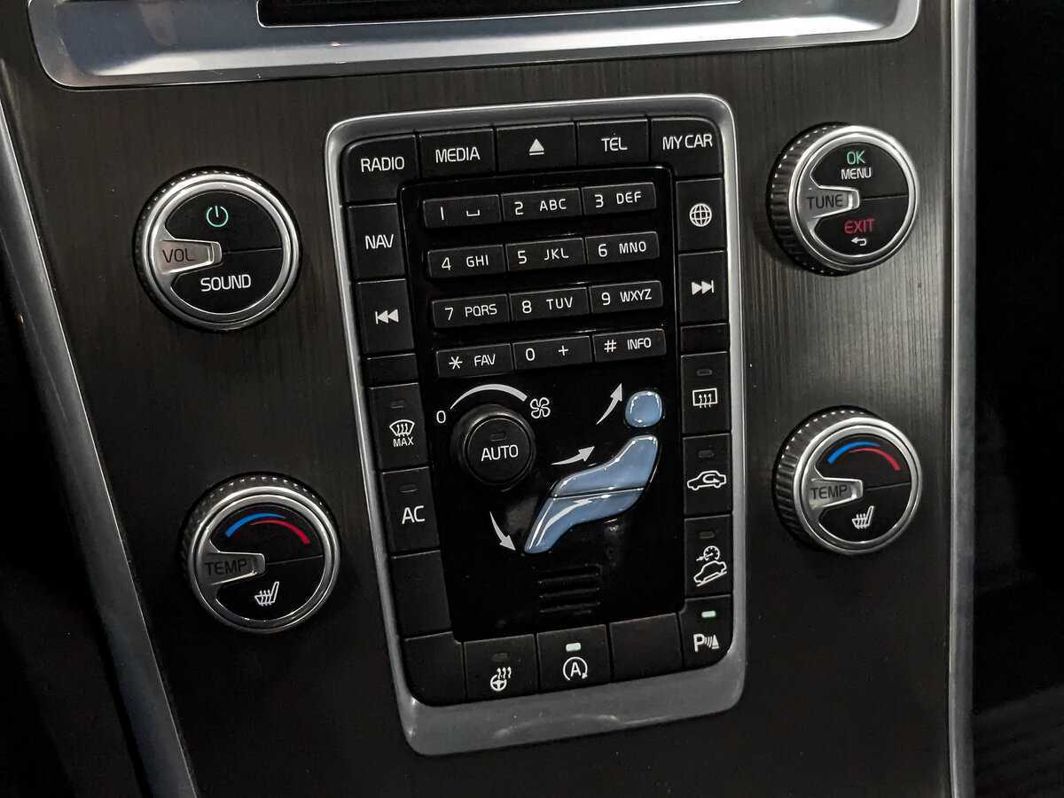 Volvo XC60, 2015 Фото №21