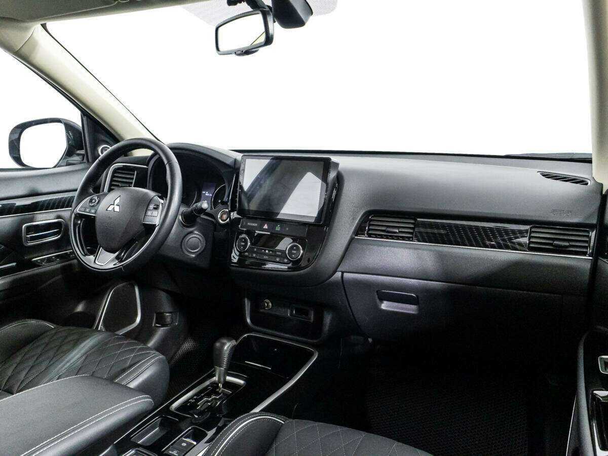 Mitsubishi Outlander, 2022 Фото №8
