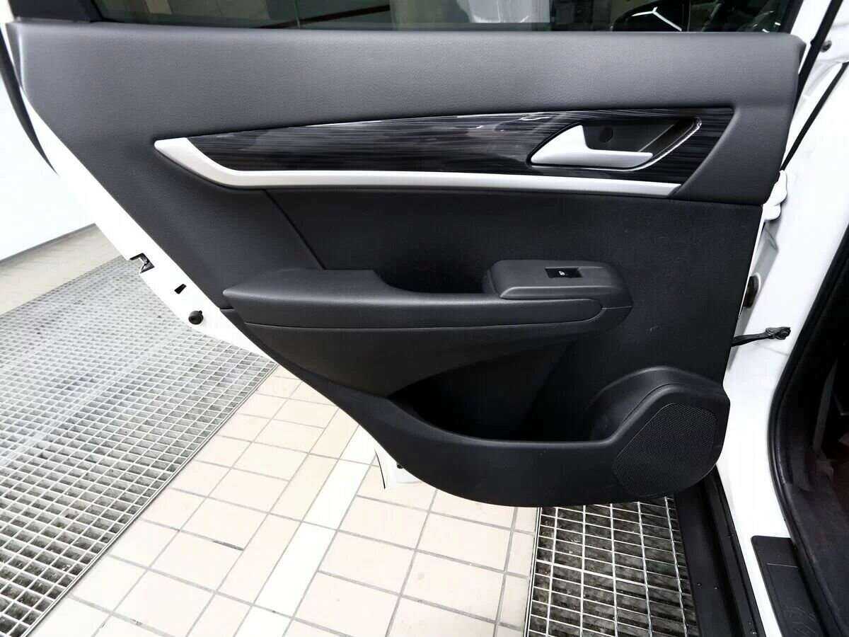 Dongfeng AX7, 2017 Фото №11