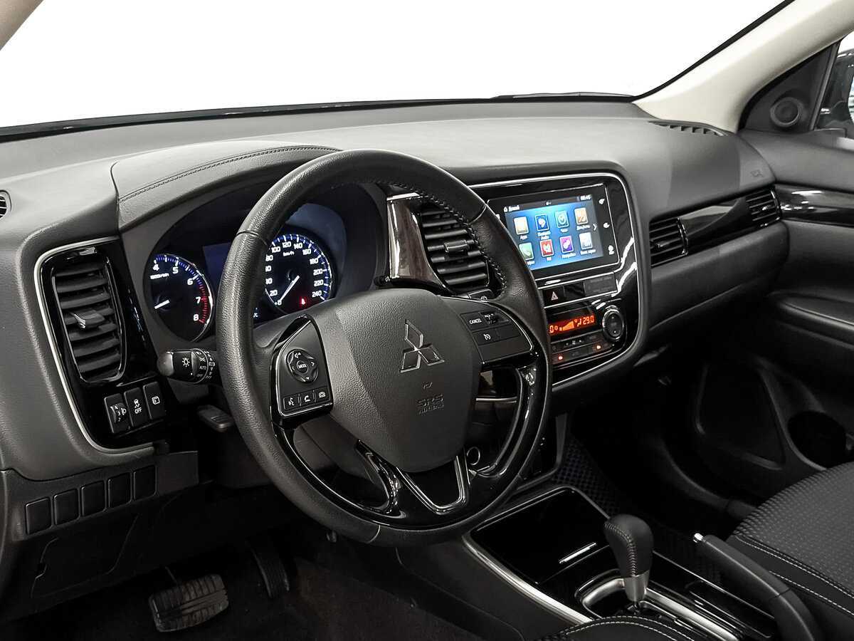 Mitsubishi Outlander, 2020 Фото №15