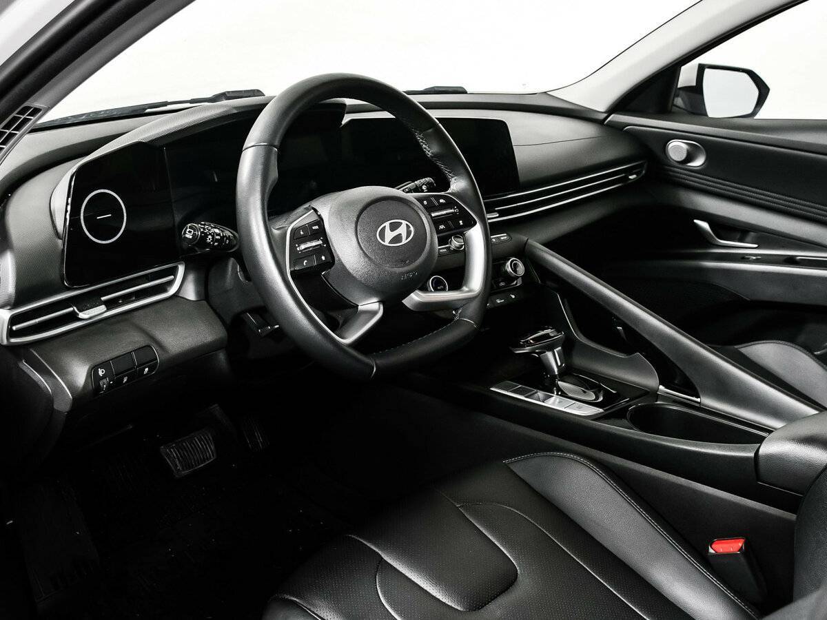 Hyundai Elantra, 2023 Фото №13