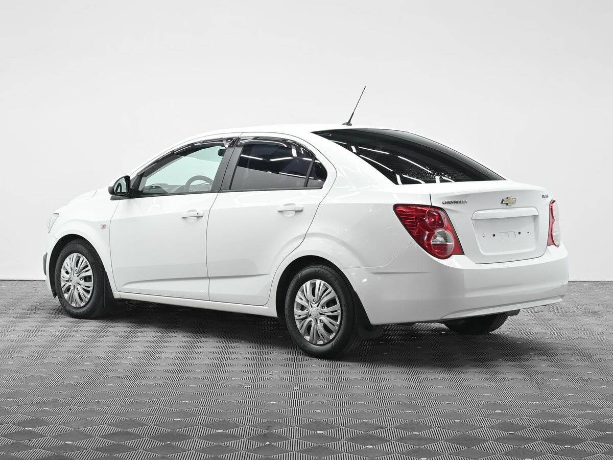 Chevrolet Aveo, 2012 Фото №3