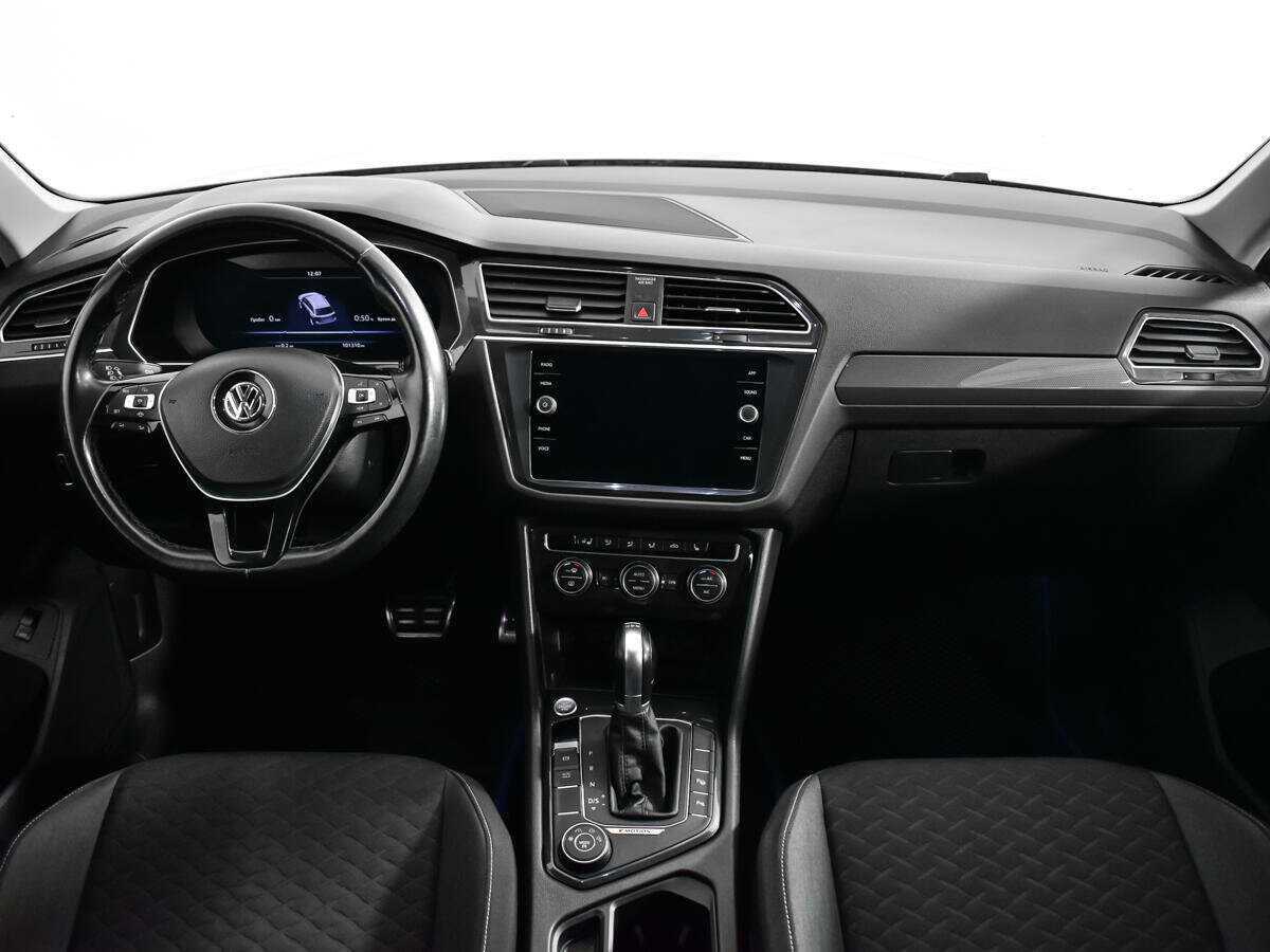 Volkswagen Tiguan, 2018 Фото №14