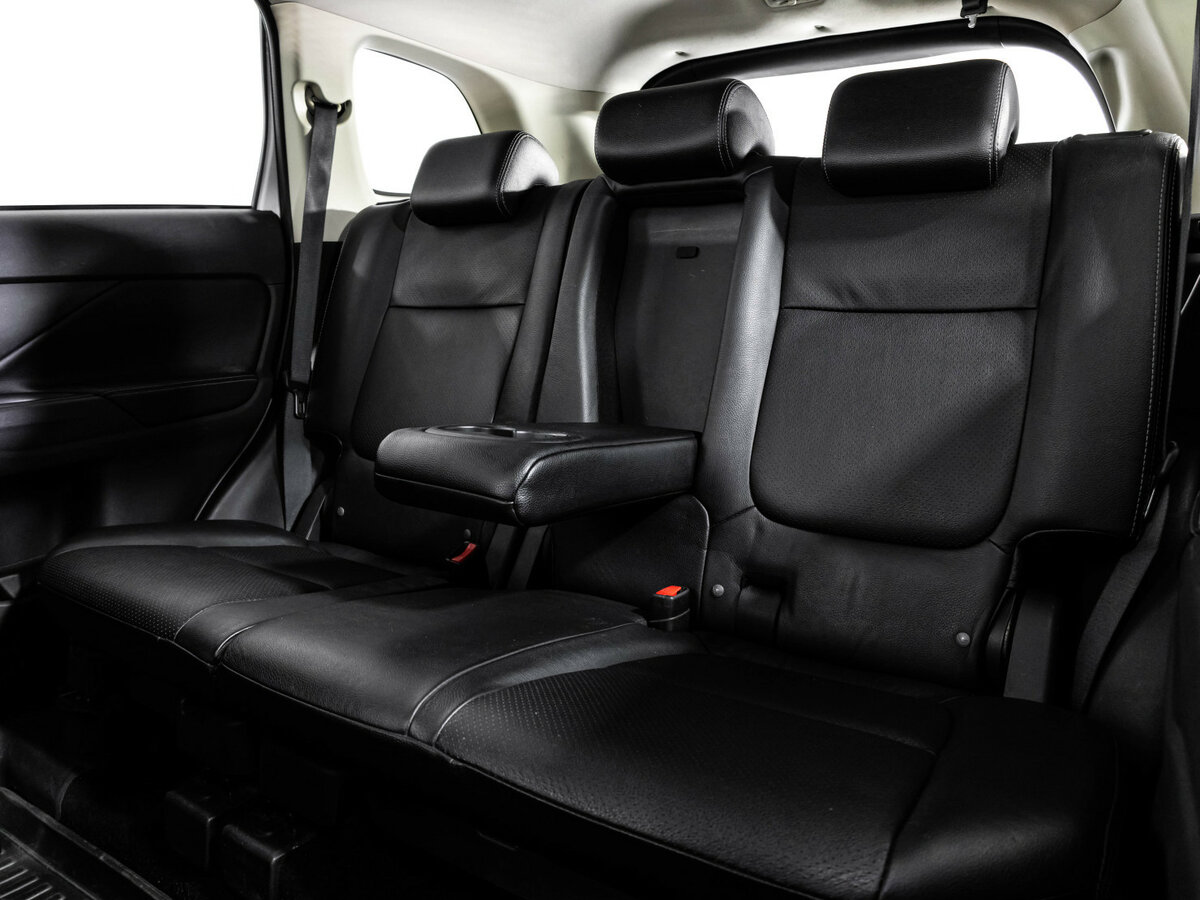 Mitsubishi Outlander III Рестайлинг 2, 2016 Фото №19