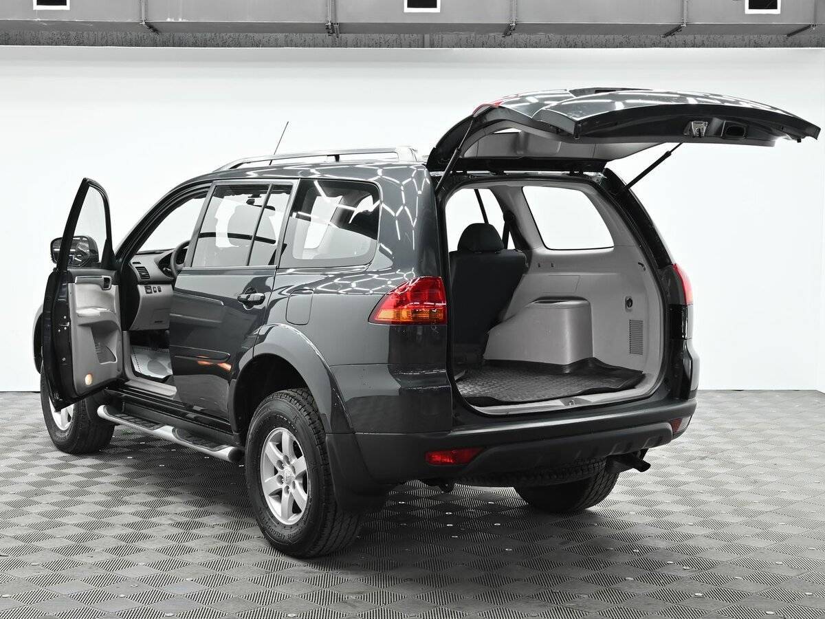 Mitsubishi Pajero Sport, 2012 Фото №5