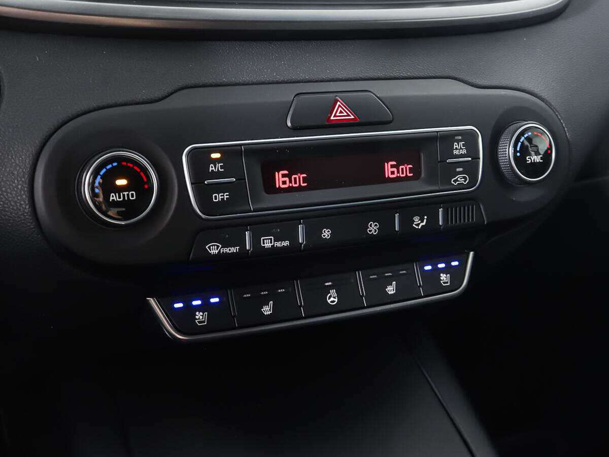 Kia Sorento, 2019 Фото №17