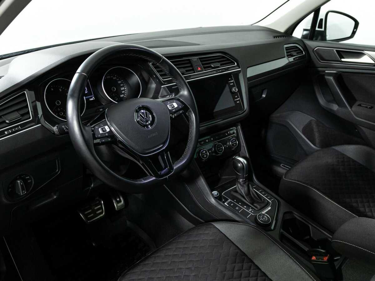 Volkswagen Tiguan, 2018 Фото №11