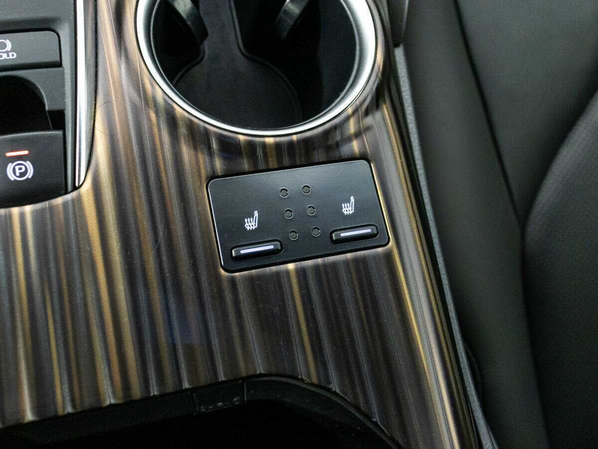 Toyota Camry, 2020 Фото №18