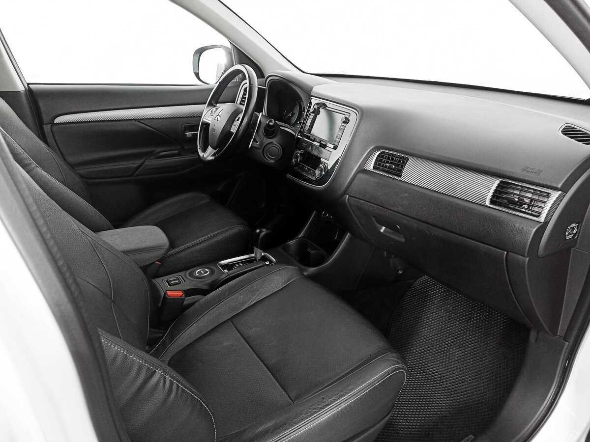 Mitsubishi Outlander, 2014 Фото №7