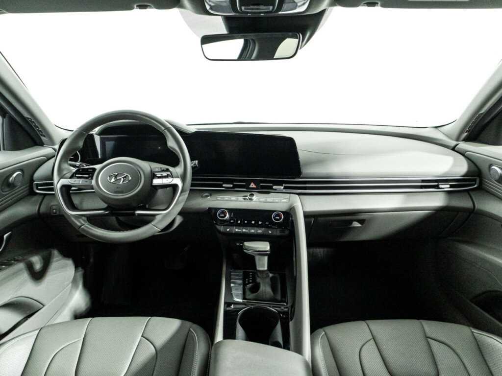 Hyundai Elantra, 2021 Фото №13