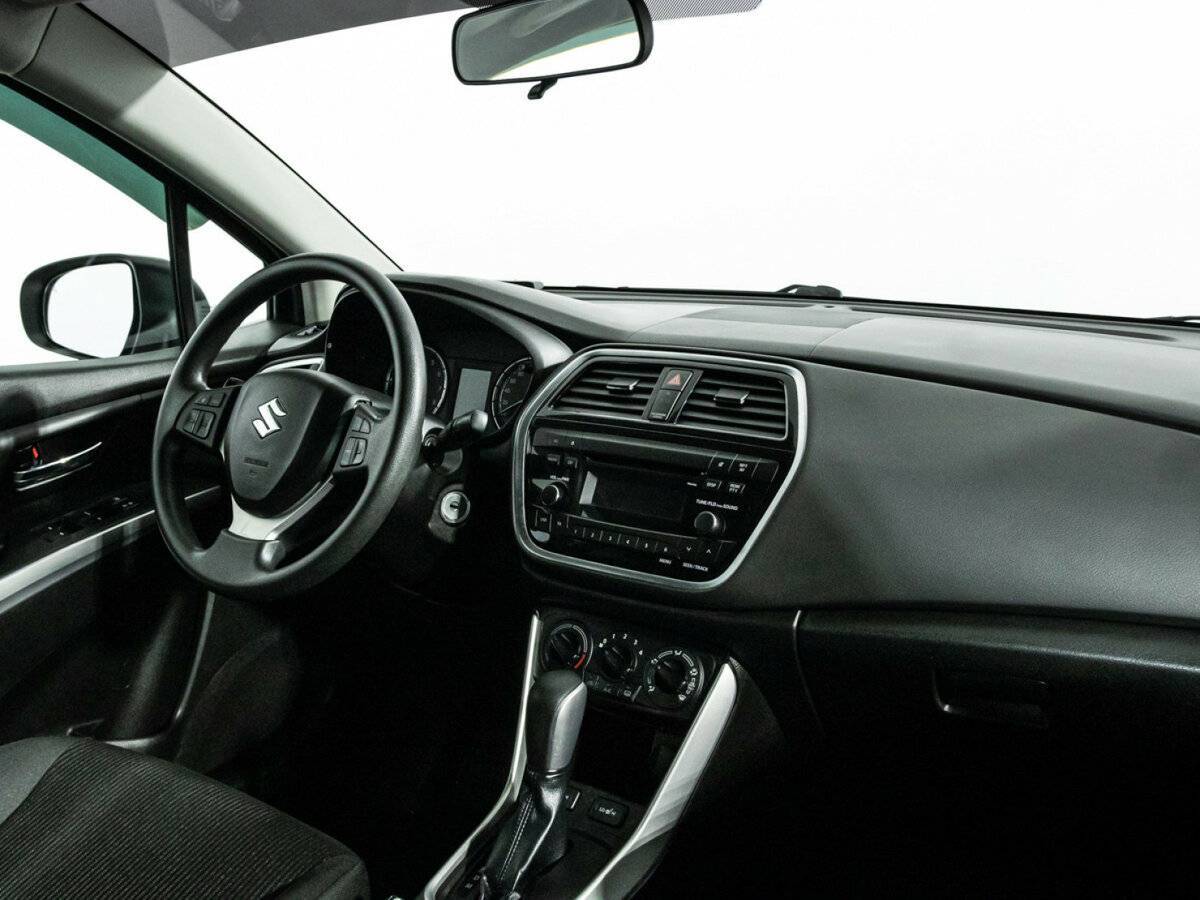 Suzuki SX4, 2016 Фото №9