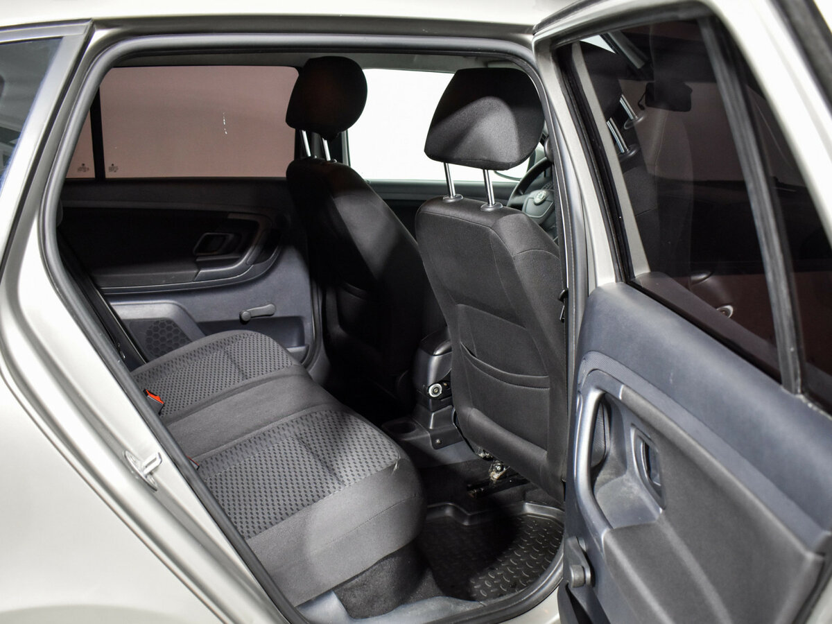 Skoda Fabia II Рестайлинг, 2012 Фото №12