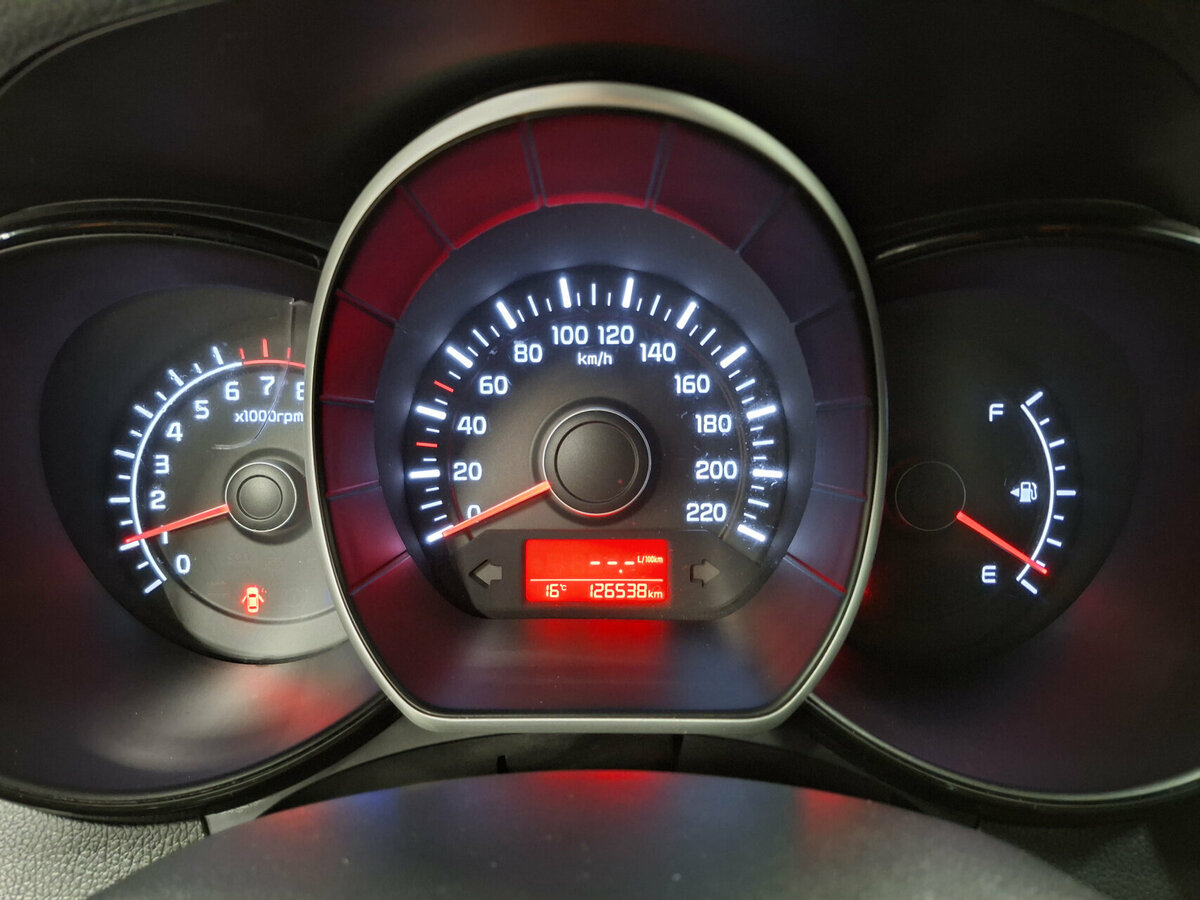 Kia Rio III Рестайлинг, 2017 Фото №13