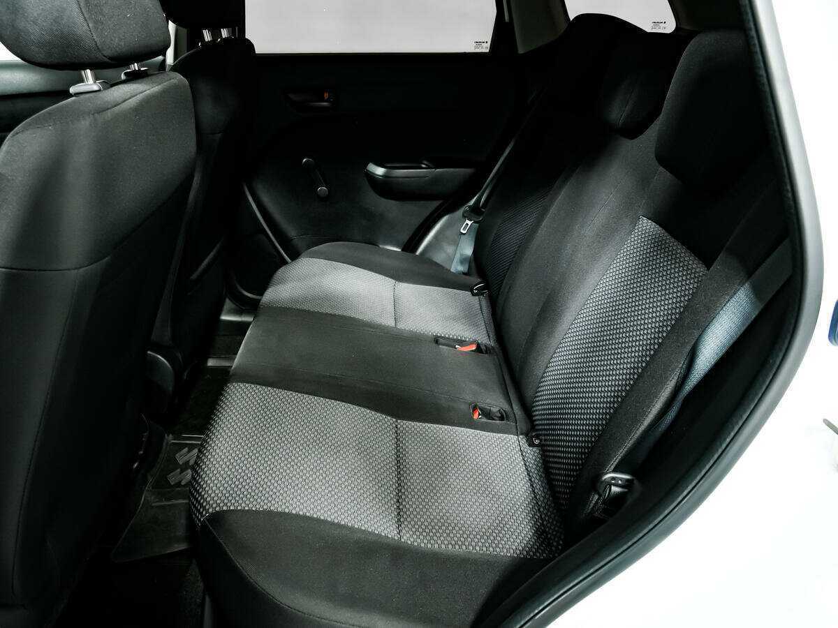 Suzuki Vitara, 2018 Фото №12