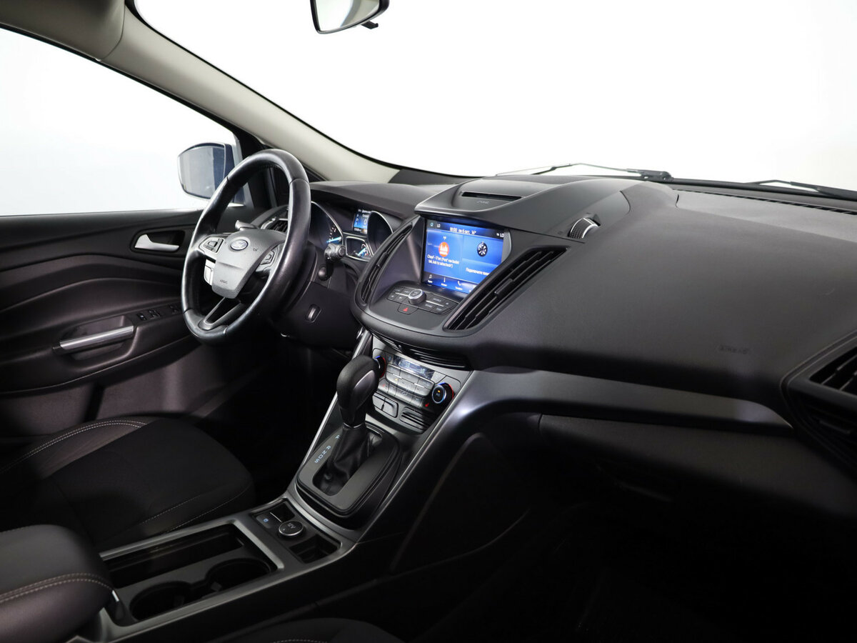 Ford Kuga II Рестайлинг, 2018 Фото №12