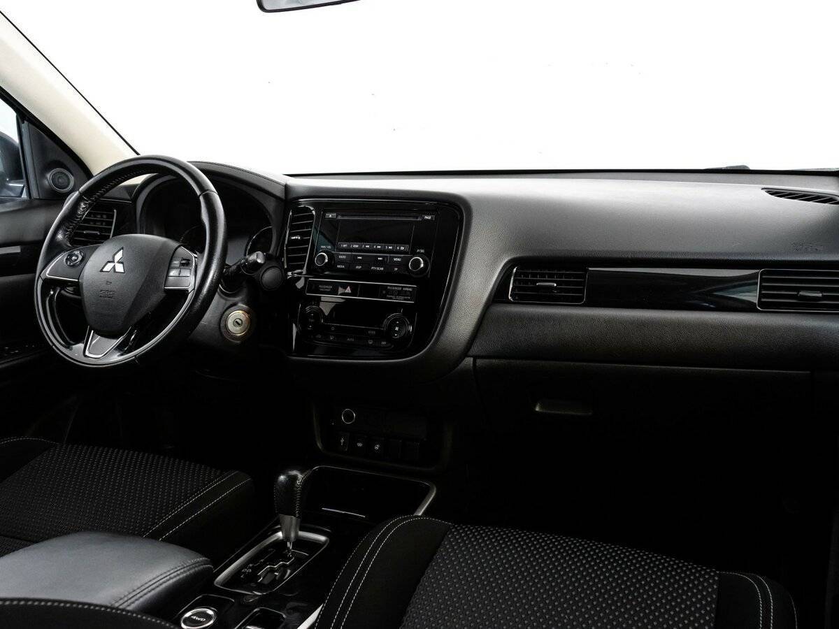 Mitsubishi Outlander, 2020 Фото №9