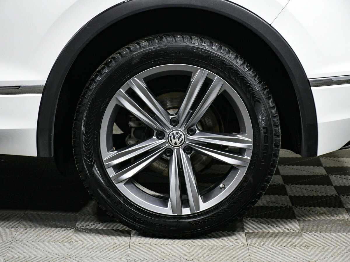 Volkswagen Tiguan, 2020 Фото №14