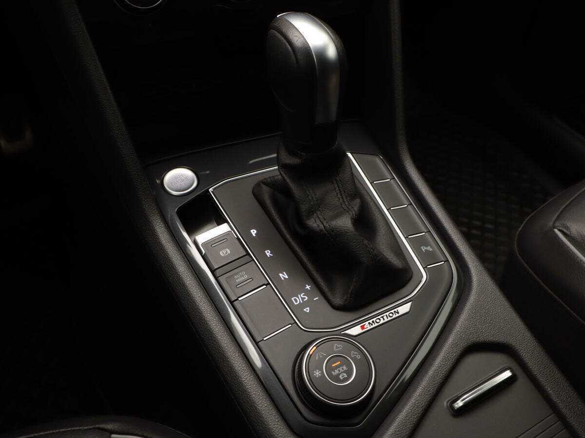 Volkswagen Tiguan, 2020 Фото №17