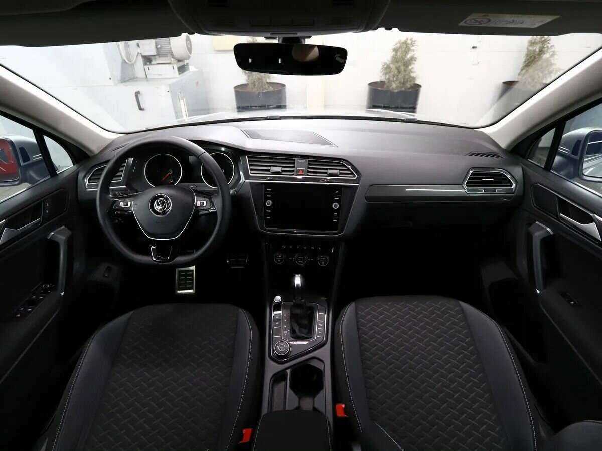 Volkswagen Tiguan, 2018 Фото №19
