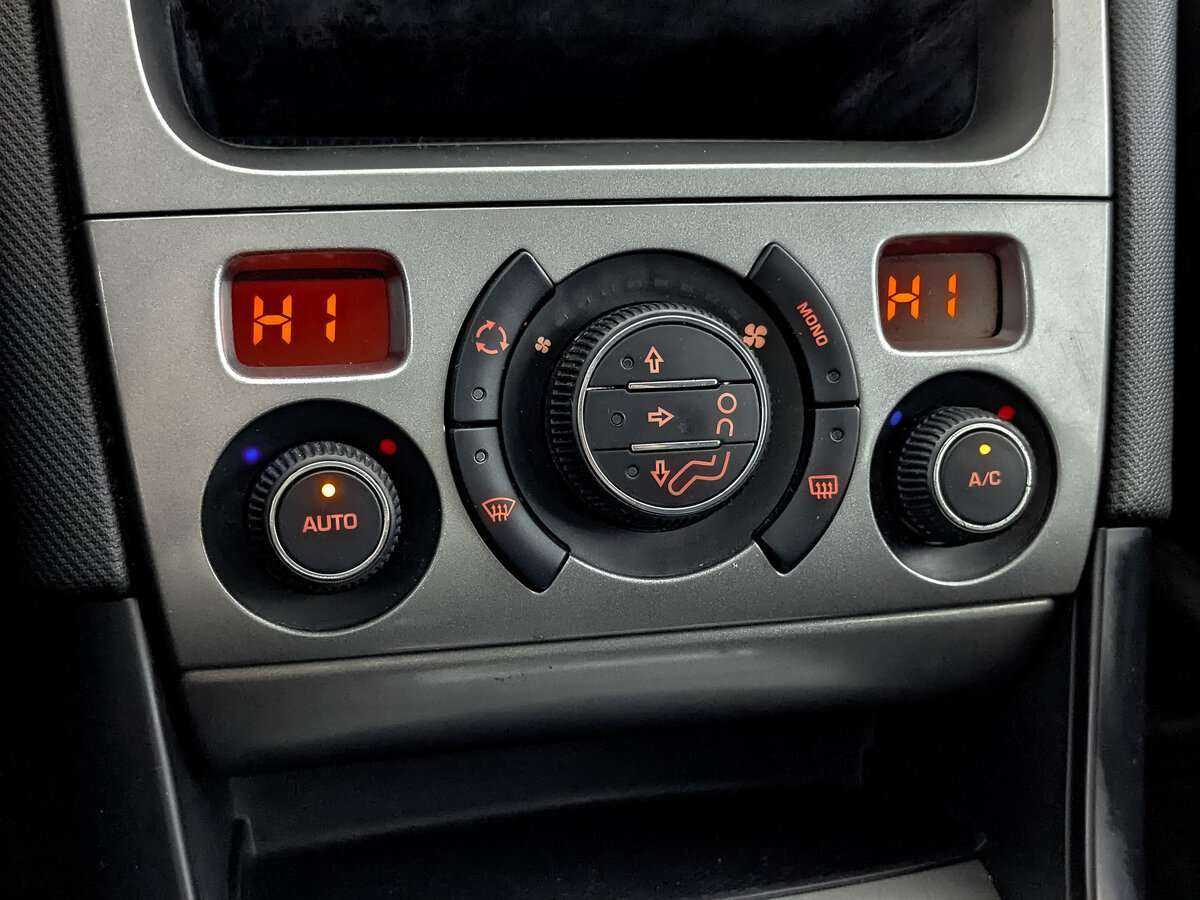 Peugeot 408, 2013 Фото №21