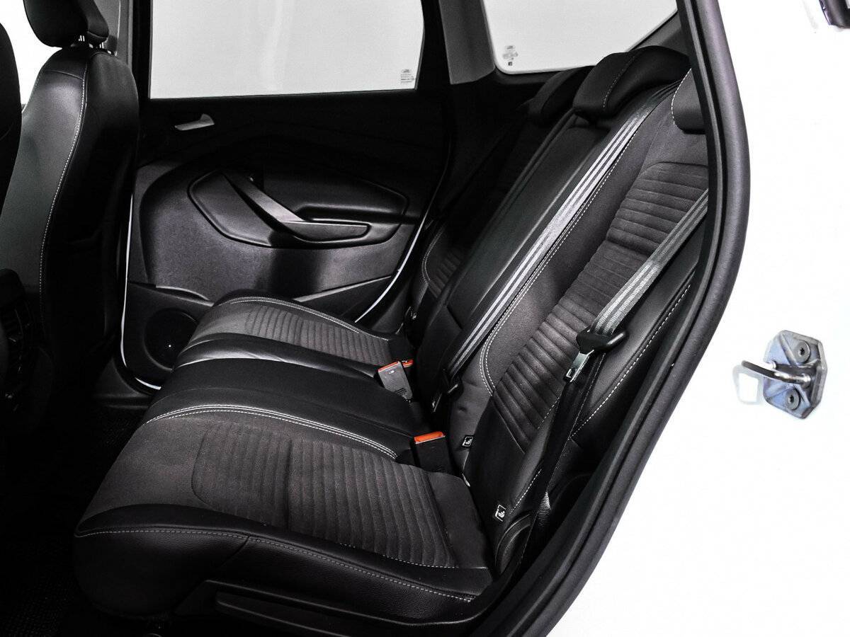 Ford Kuga, 2017 Фото №14