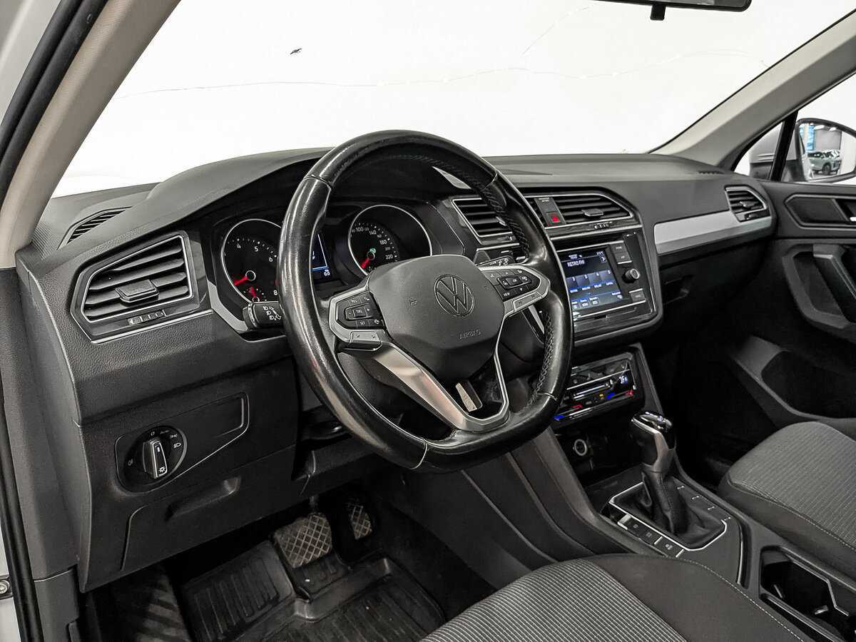 Volkswagen Tiguan, 2021 Фото №14