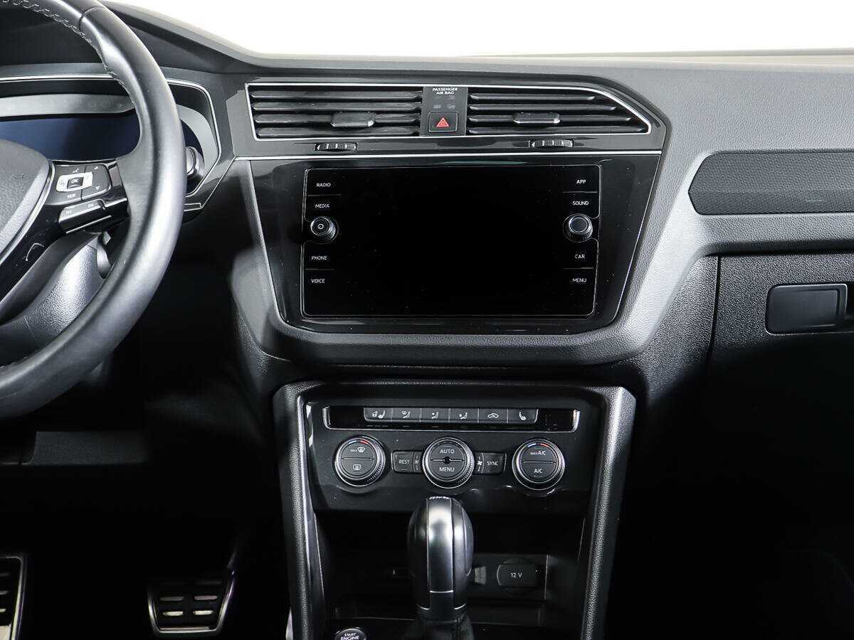 Volkswagen Tiguan, 2018 Фото №12