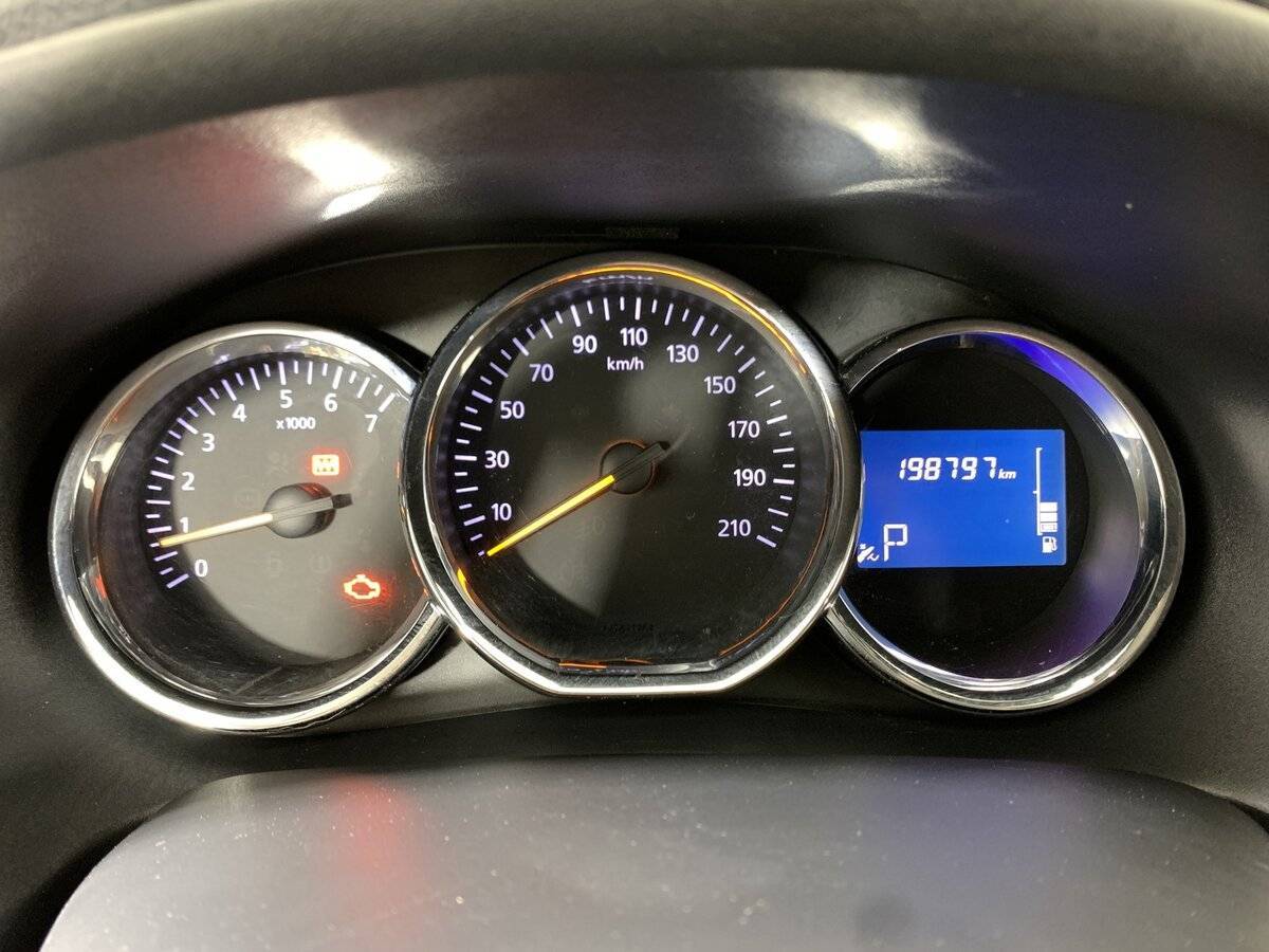 Renault Logan, 2017 Фото №14