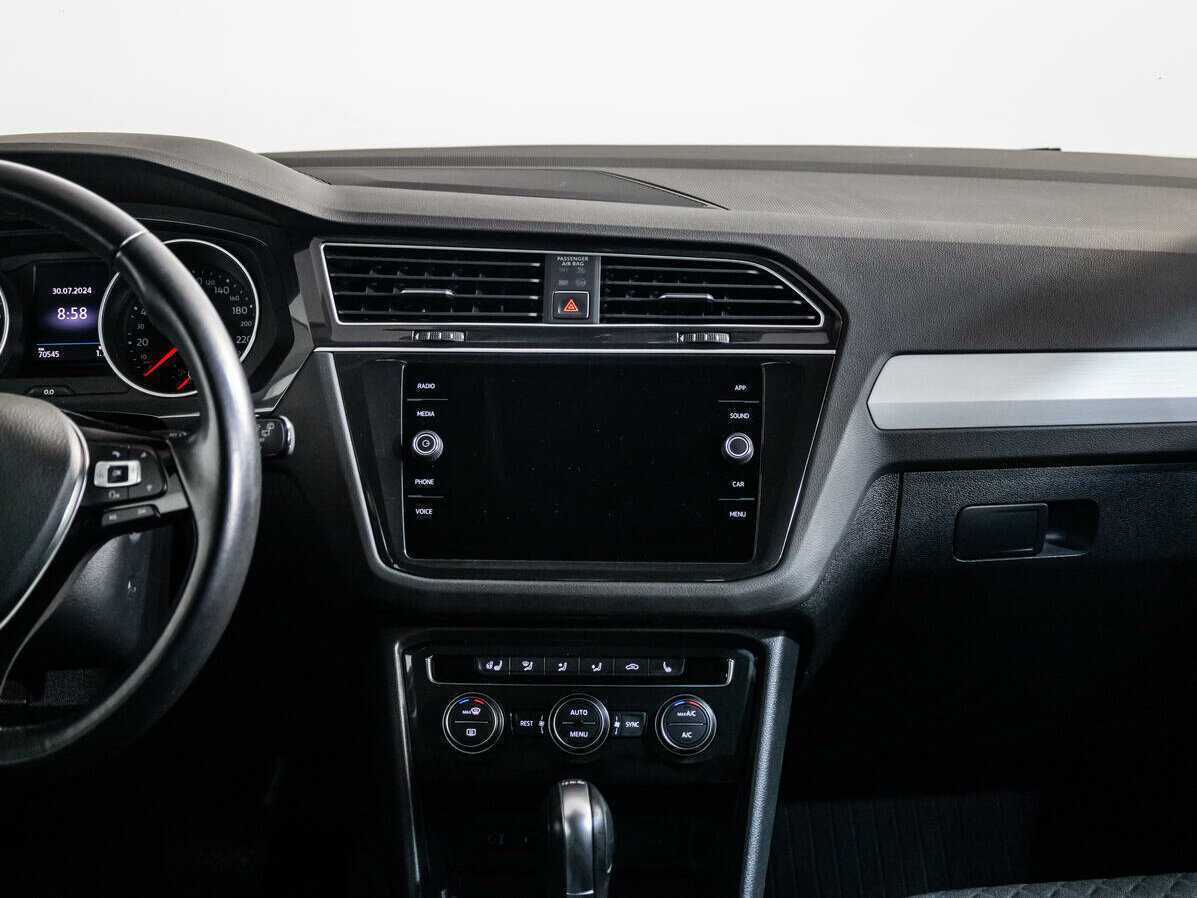 Volkswagen Tiguan, 2017 Фото №14