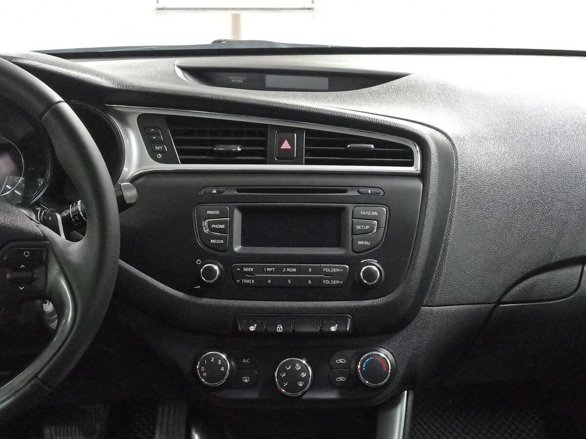 Kia Ceed, 2015 Фото №15