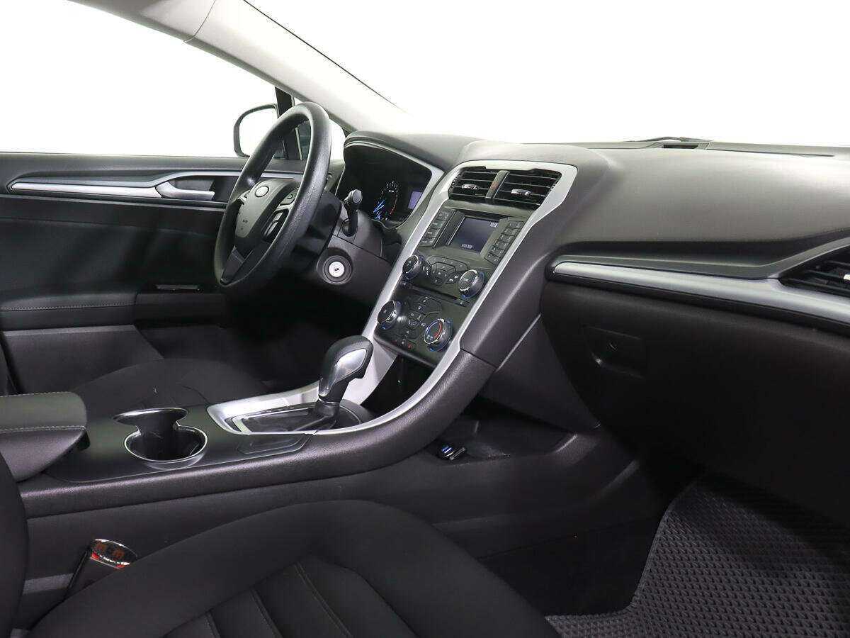 Ford Mondeo, 2017 Фото №8