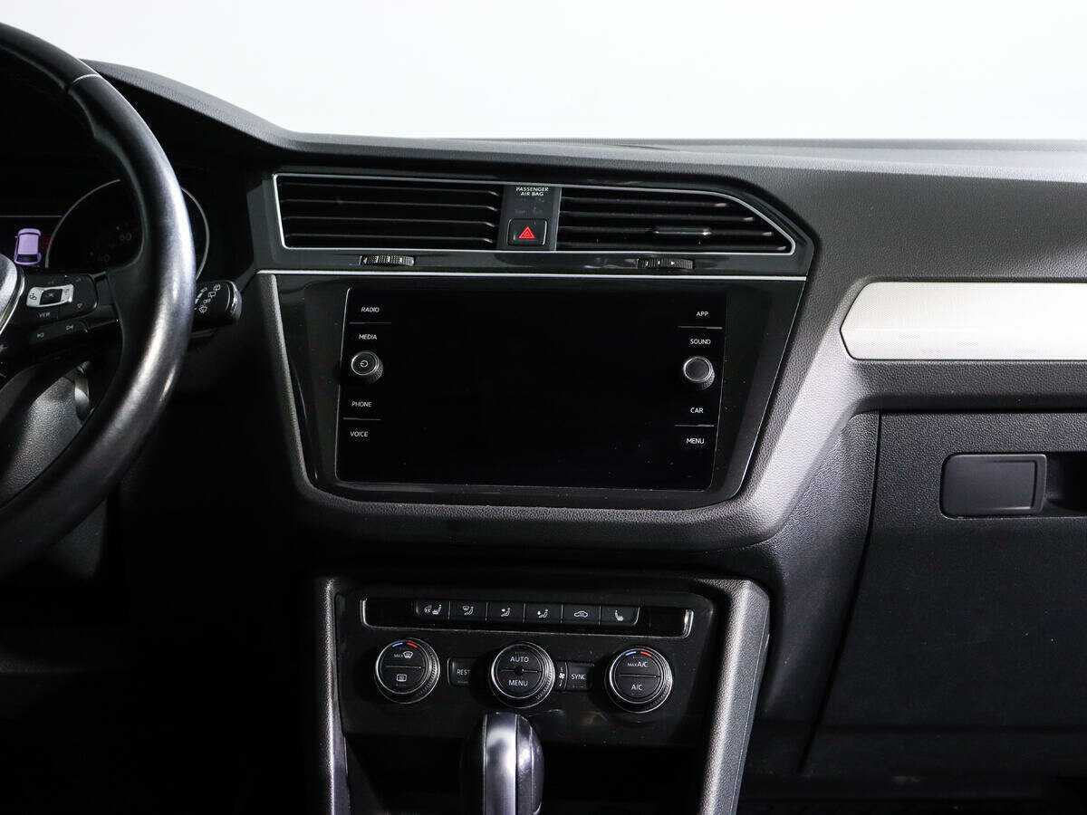 Volkswagen Tiguan L, 2019 Фото №11