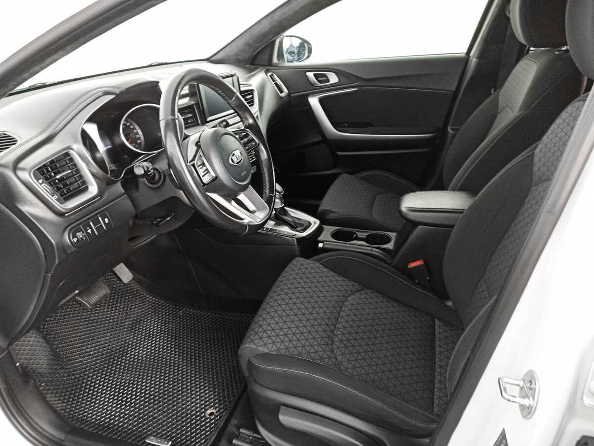 Kia Ceed, 2018 Фото №14