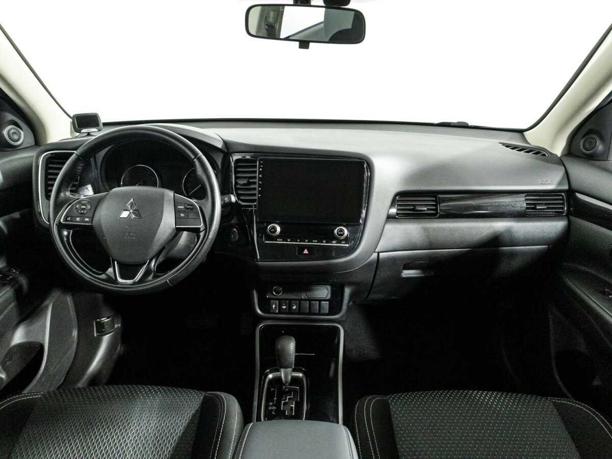 Mitsubishi Outlander, 2021 Фото №12