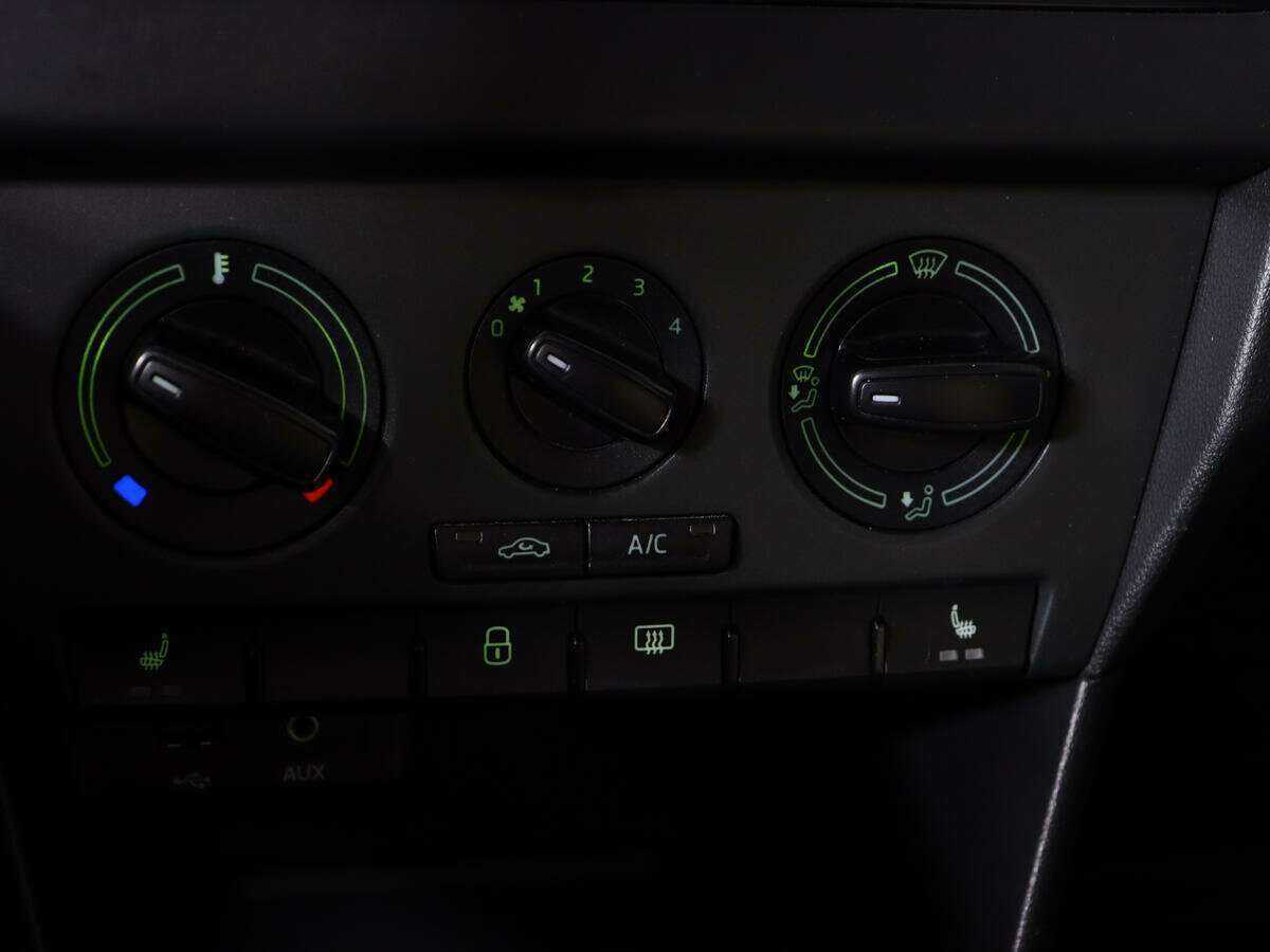 Skoda Rapid, 2016 Фото №13