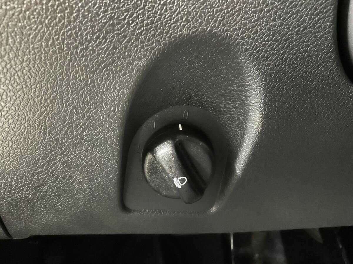 Renault Logan, 2018 Фото №9